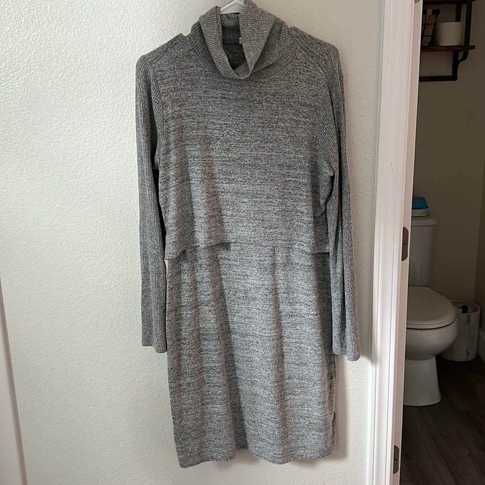 Gap maternity nursing sweater dress